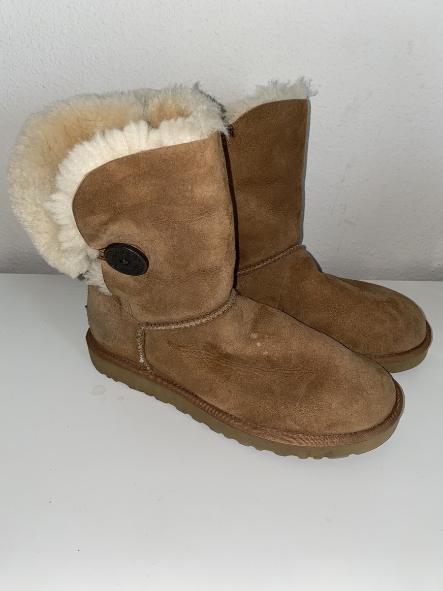 UGG Australia Bailey Button Boots Chestnut Brown 5803 Women's 8 W