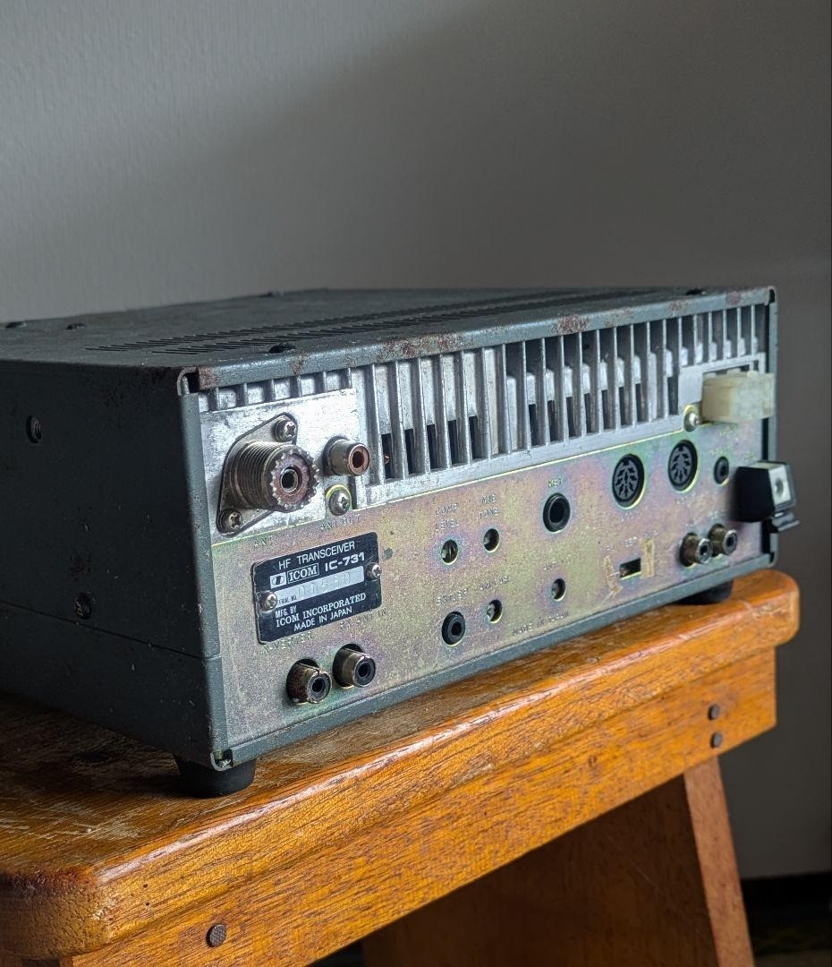 ICOM HF TRANSCEIVER IC-731 Icom IC-731 HF Transceiver Junk