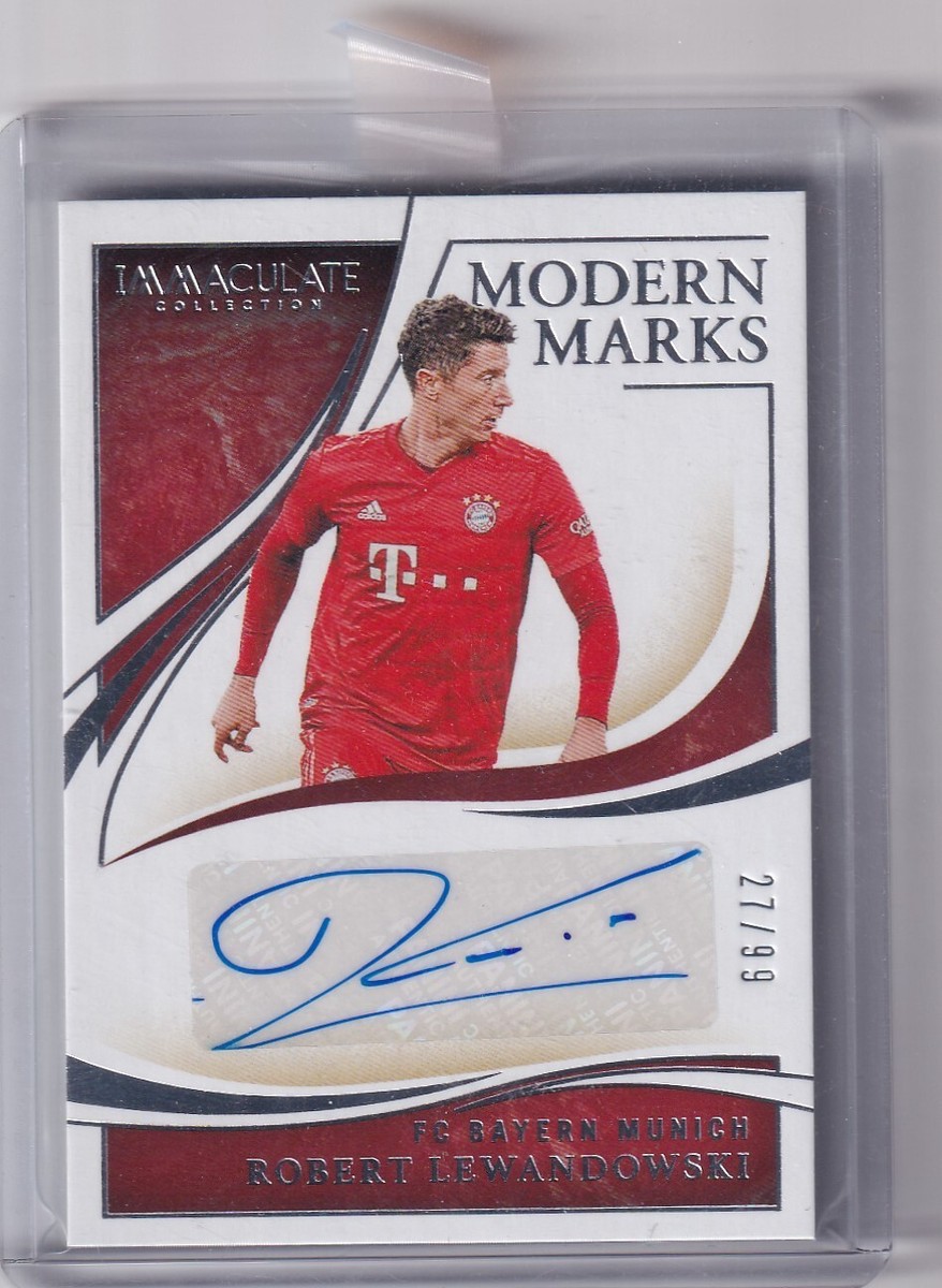 Panini 2020-21 Immaculate No. MM-RL Robert Lewandowski Autograph