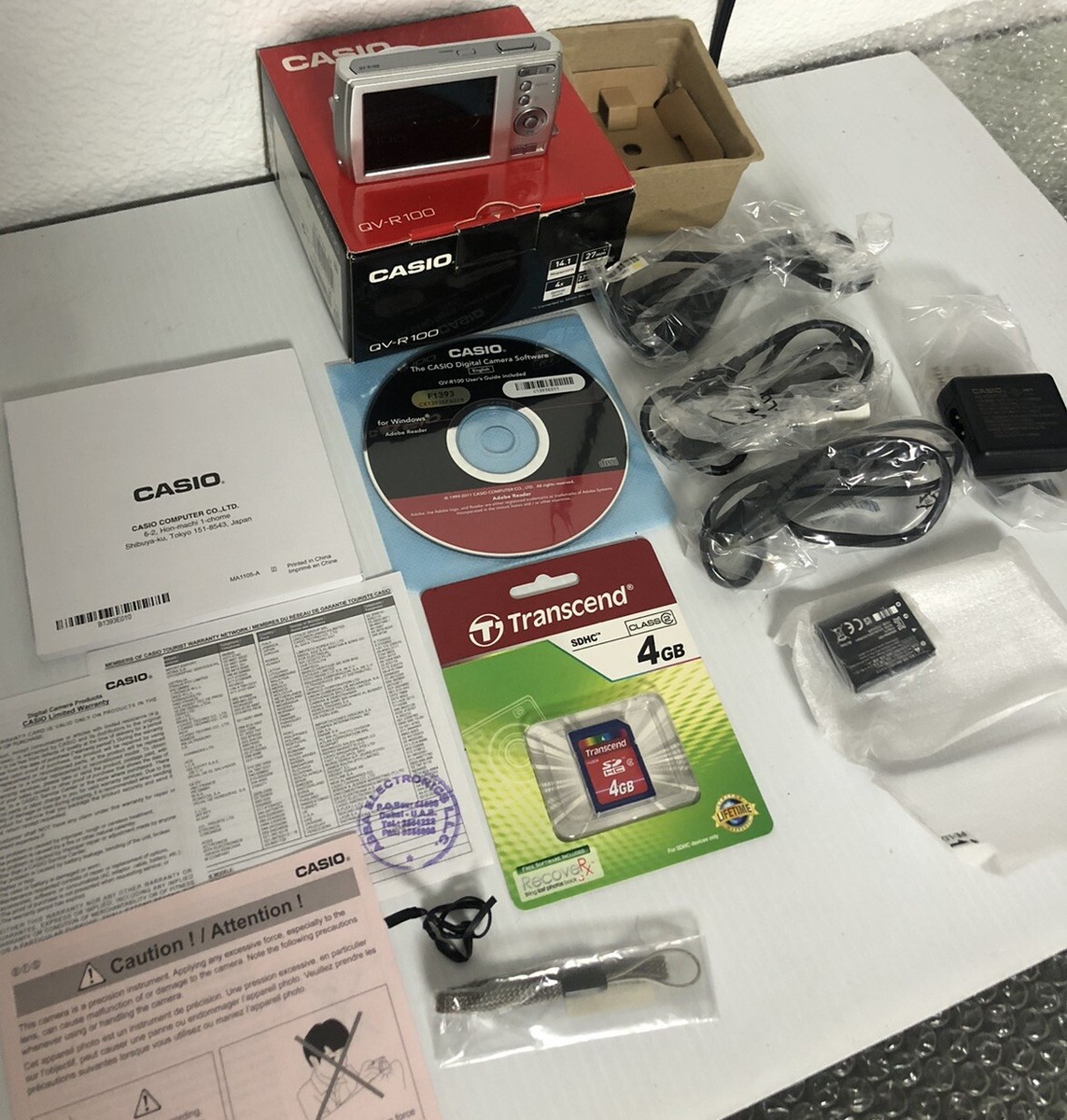 Casio QV-R100 14.1mp HD Video Camera 4X optical Zoom ,2.7mm,27