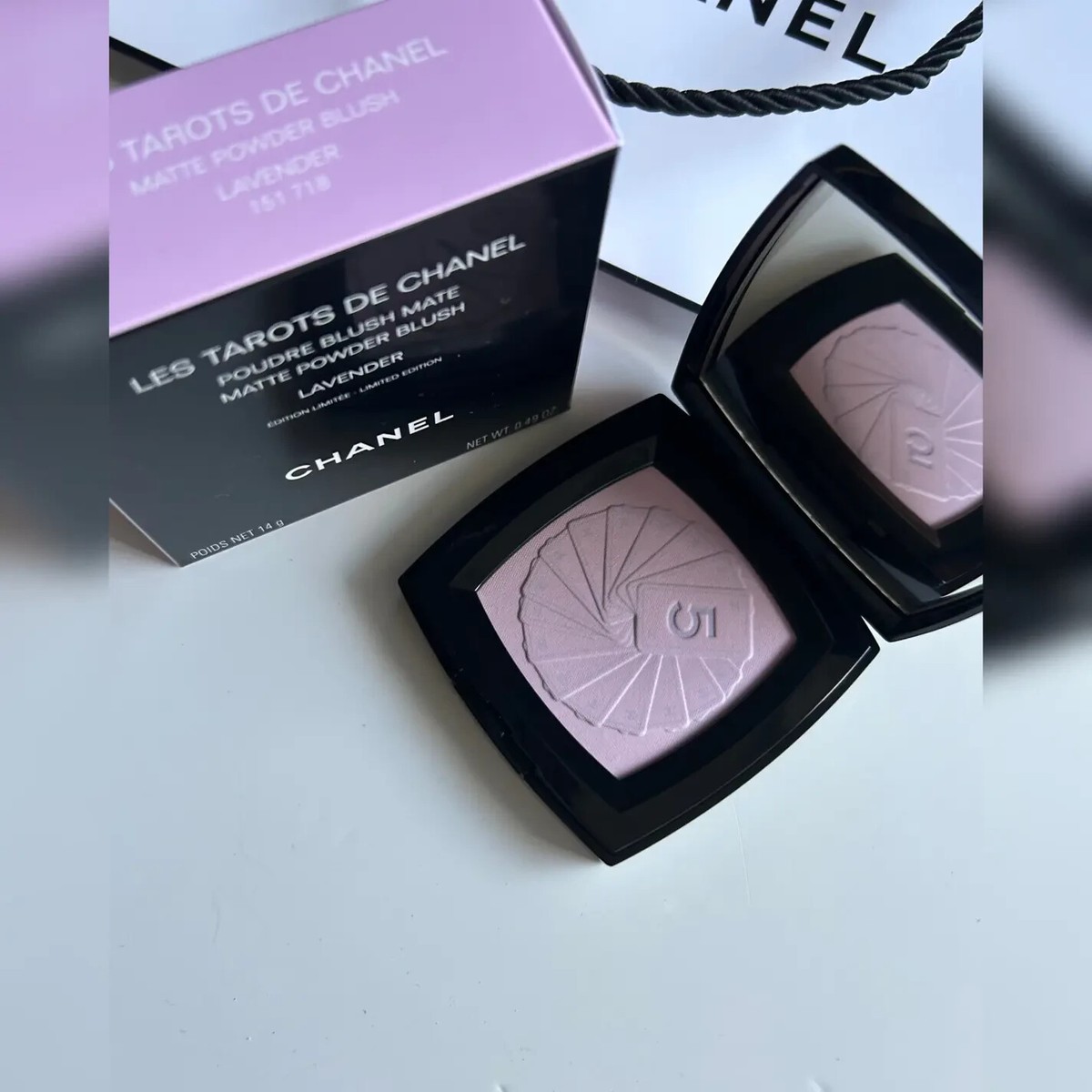 CHANEL LES TAROTS DE CHANEL Matte powder blush Lavender Limited