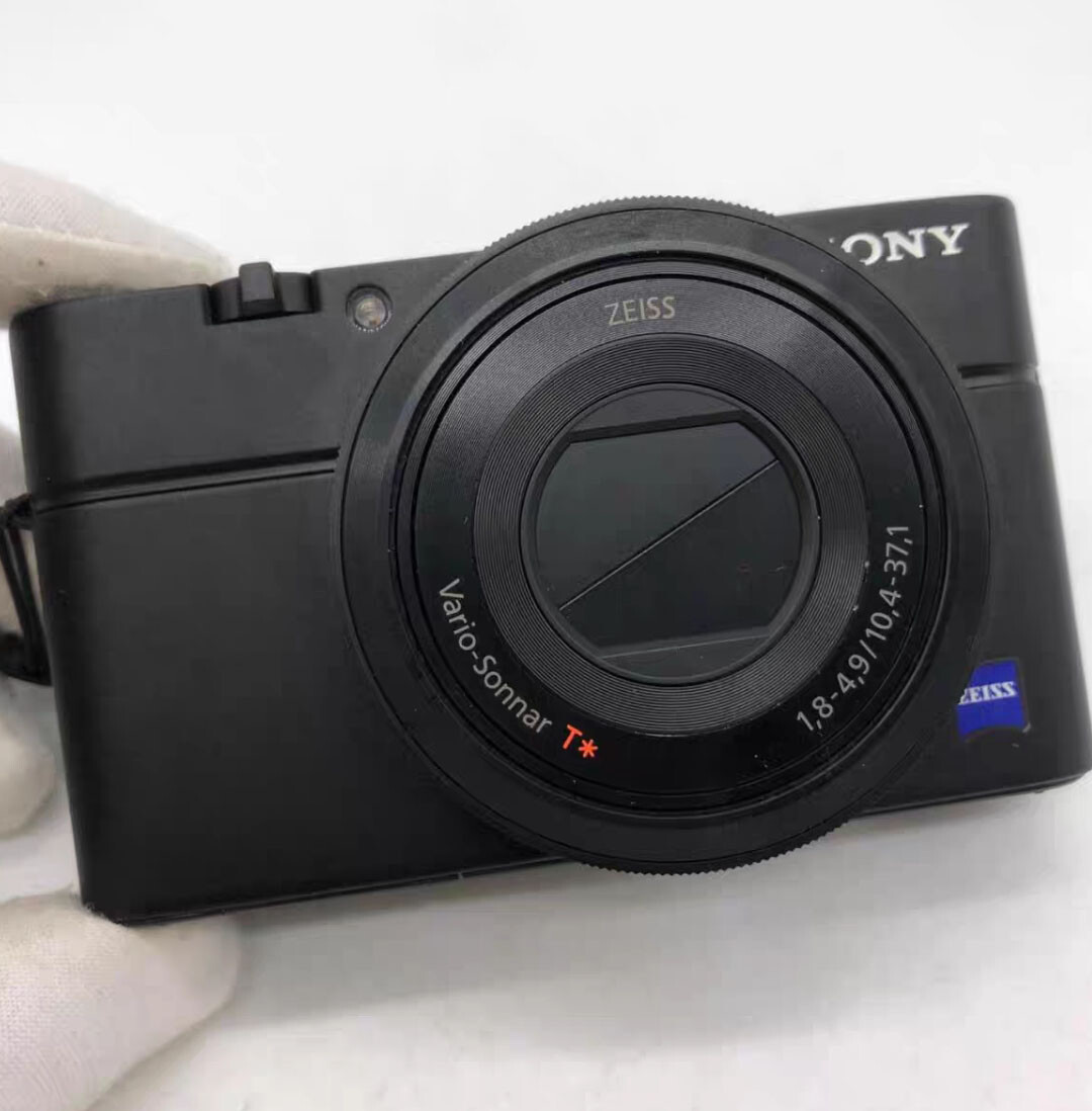 Sony Cyber-Shot DSC-RX100 RX100 M1 20.2MP Compact Digital Camera