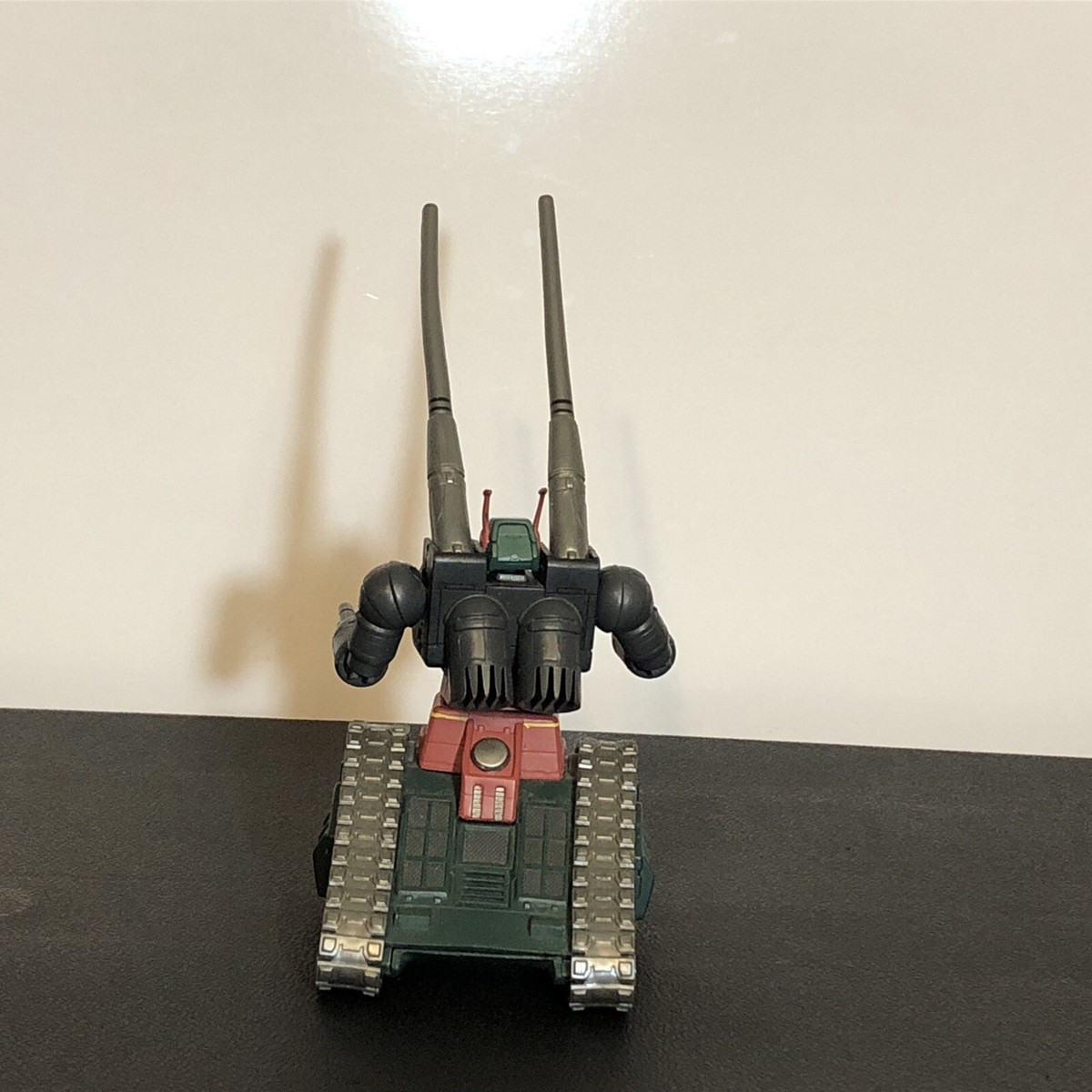 Real Type RX-75 Guntank Bandai Mobile Suit Gundam In Action Figure