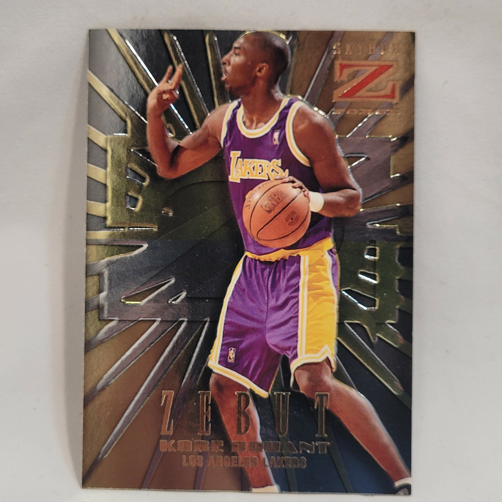 Kobe Bryant 1996 Skybox Z-Force #3 Zebut Price Guide - Sports Card