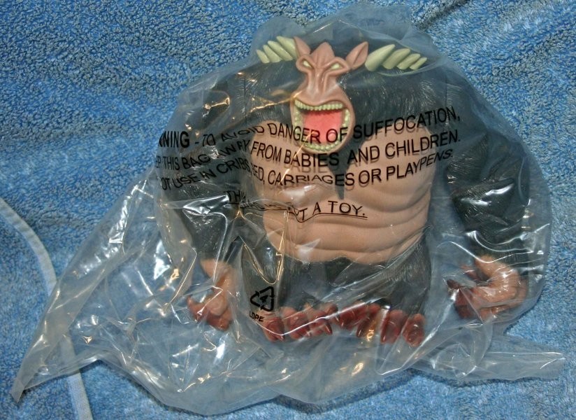 MIB TMNT Teenage Mutant Ninja Turtles Big Foot Mail Away Action