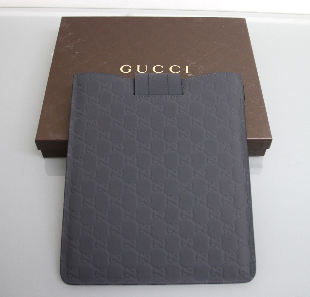 New Authentic GUCCI GG Monogram Guccissima Leather iPad Case Gray