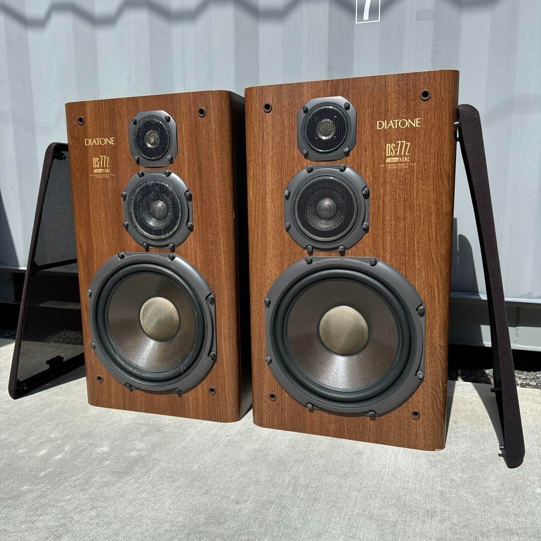 DIATONE DS-77Z スピーカー L1台 （左） DIATONE DS-77Z スピーカー L1