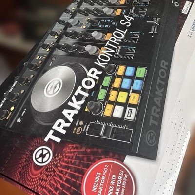 Native Instruments Traktor Kontrol S4 MK2 DJ Controller 4-Channel