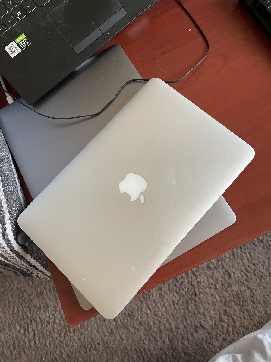 Apple MacBook Air 11