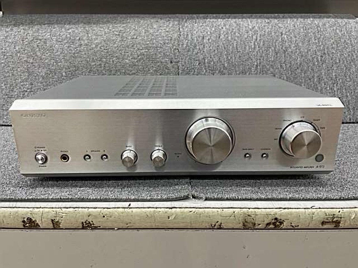 Onkyo A-973 Integrated Amplifier Silver Working Properly Shipping