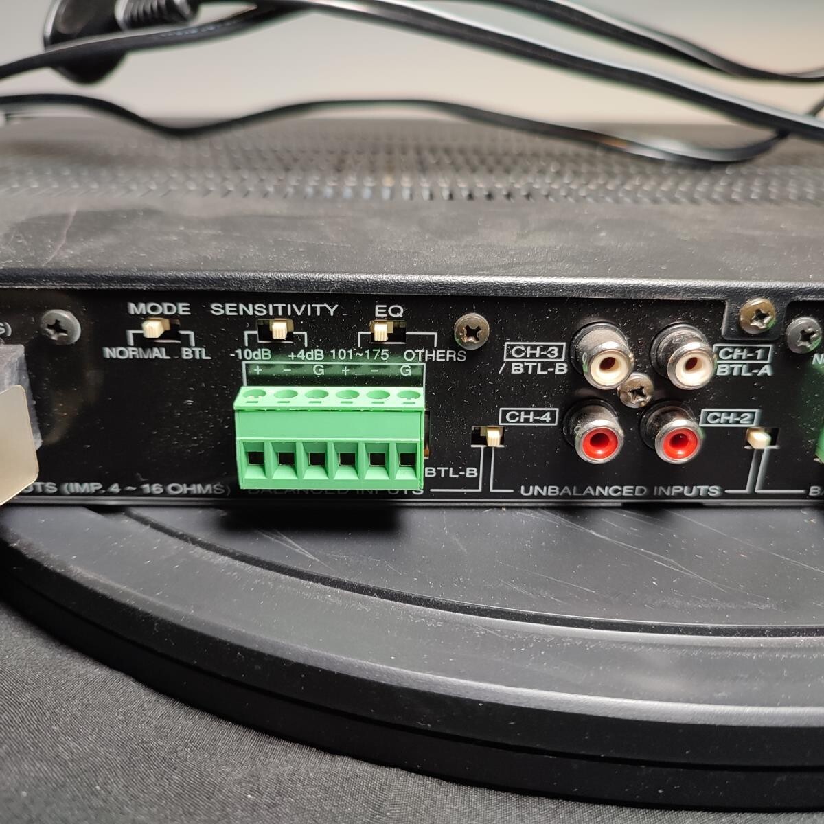 Bose 4 Channel Power Amplifier 1200 VI 2001 Black Functional XLR