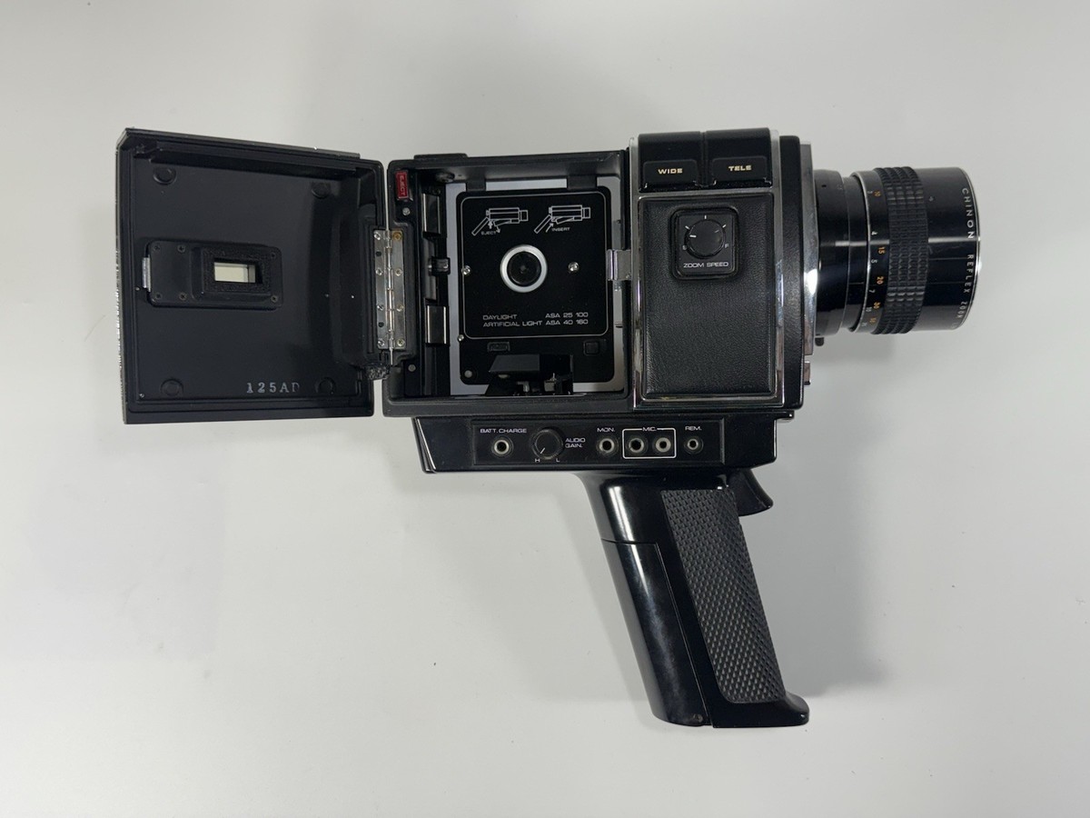 Chinon 805s Direct-Sound Super 8 Cine Film Camera w/ Reflex Zoom f