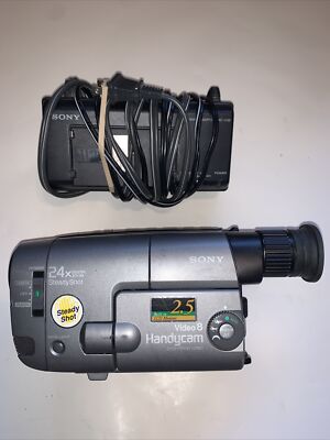 Sony Handycam CCD-TRV21 Video8 Camcorder Tape Playback Recorder