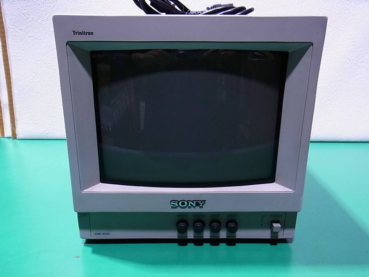 Sony Trinitron SSM-9040 Color Video Monitor 9 Inch CRT Retro
