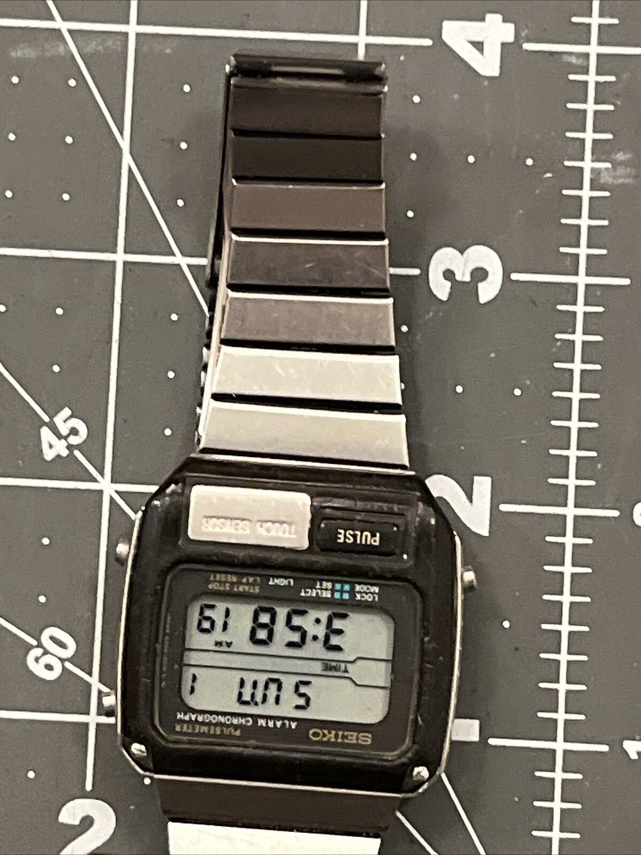 Seiko Pulsemeter Watch Rare Pulse Touch Sensor LCD With Bracelet