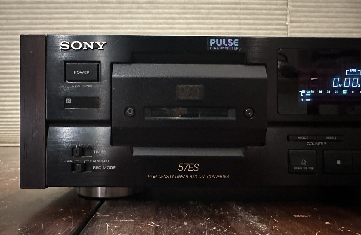 Sony DTC-57ES DAT Digital Audio Tape Player Recorder - Please Read