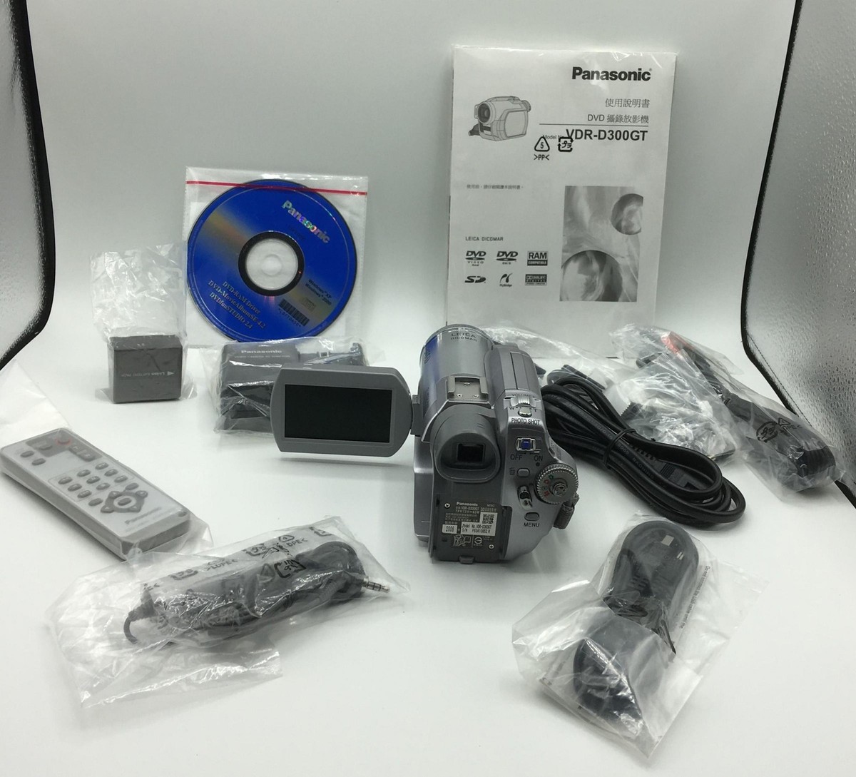 Panasonic Vdr-d300 3.1mp 3ccd DVD Camcorder 10x Optical Image