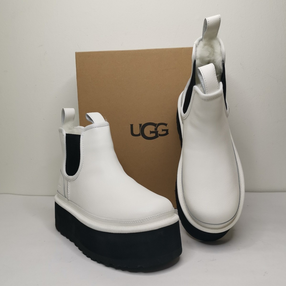UGG Neumel Platform Boot Chelsea Size 8 Chunky Shoes White 1139510