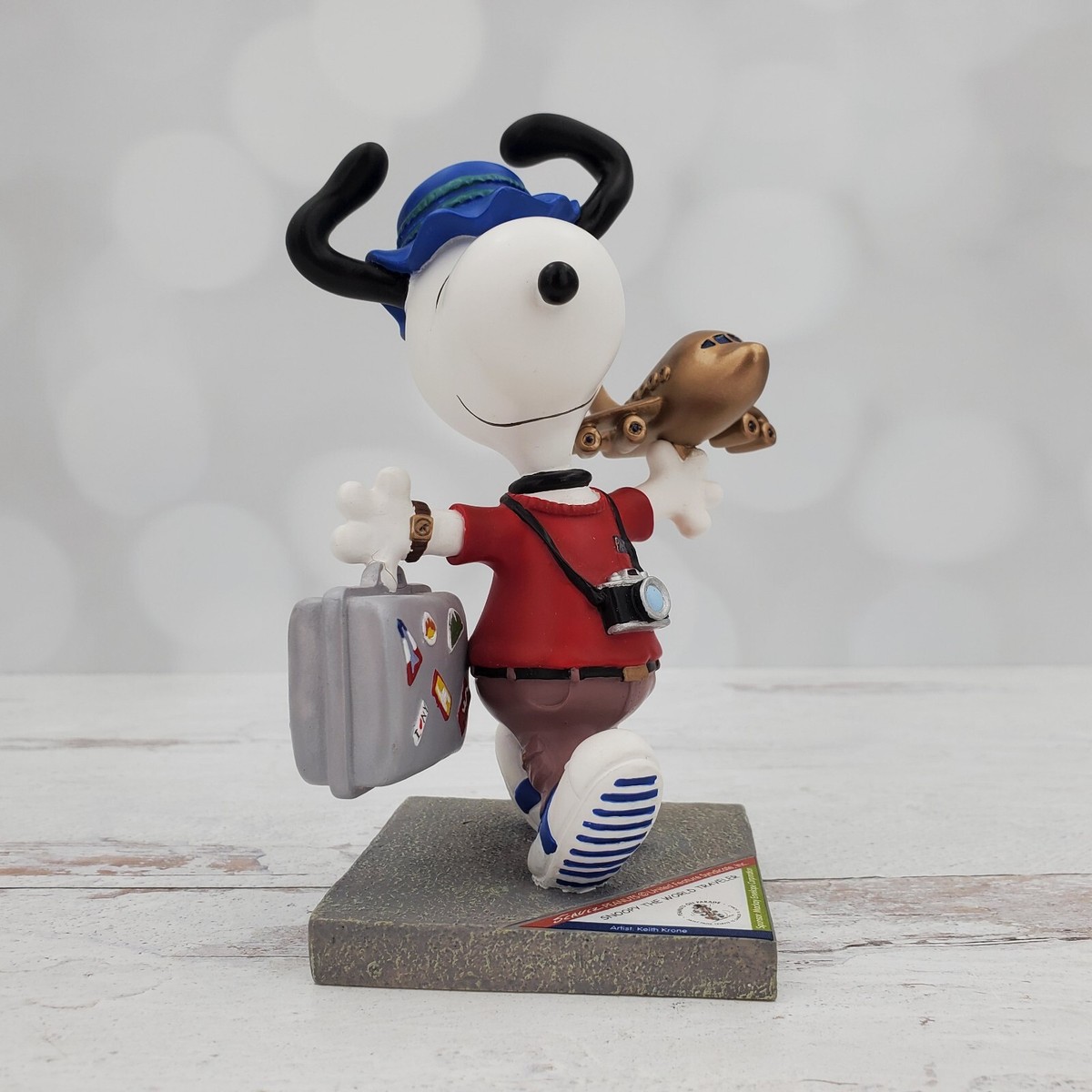 Westland Peanuts On Parade Snoopy World Traveler Resin Snoopy