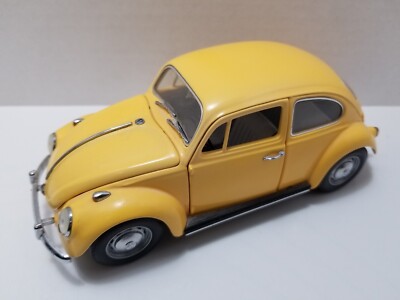 Franklin Mint Volkswagen Bug Yellow 1967 Beetle 1/24 Precision Die