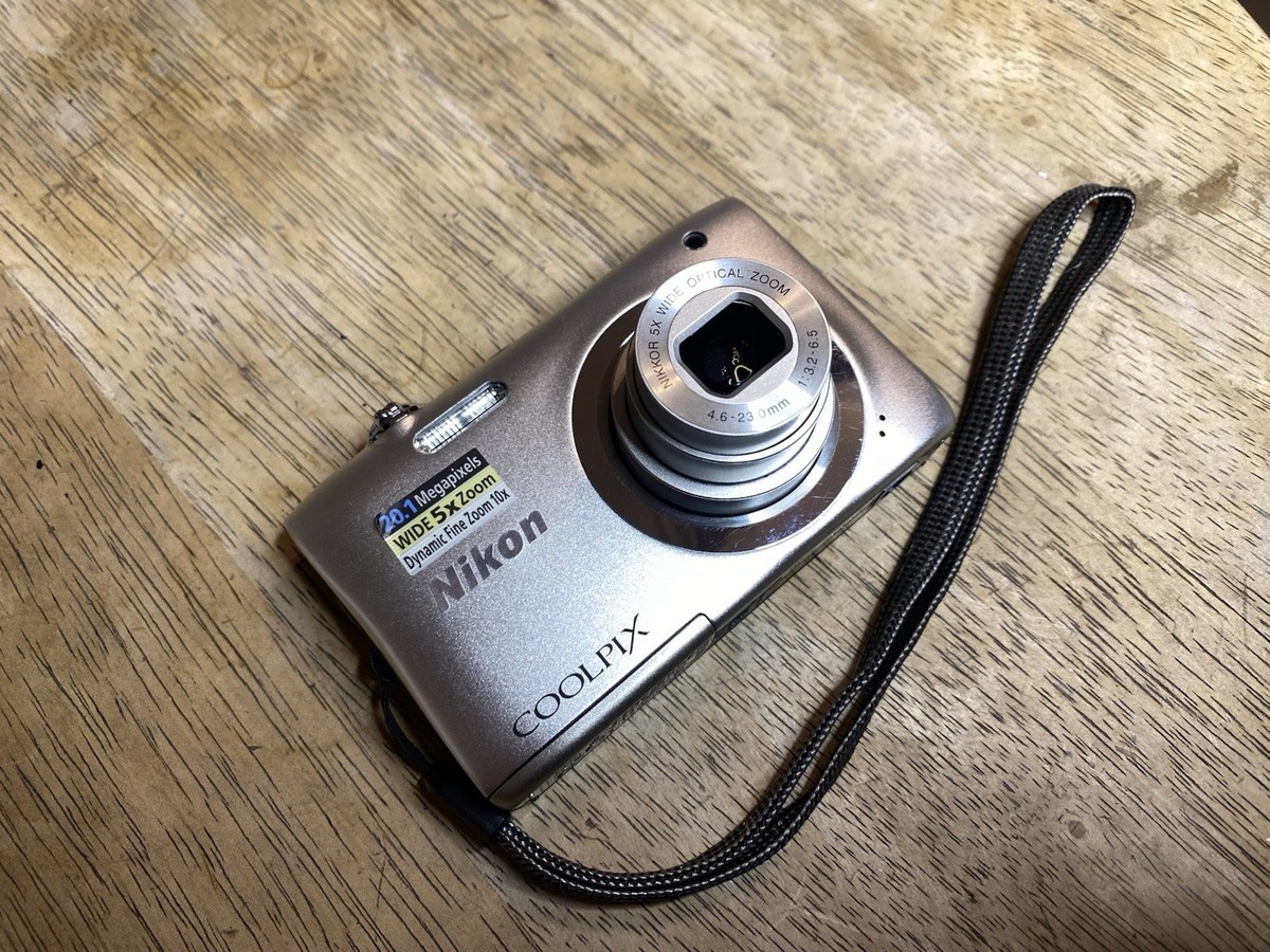 Nikon COOLPIX A100 Compact Digital Camera Silver 20.0MP Tested