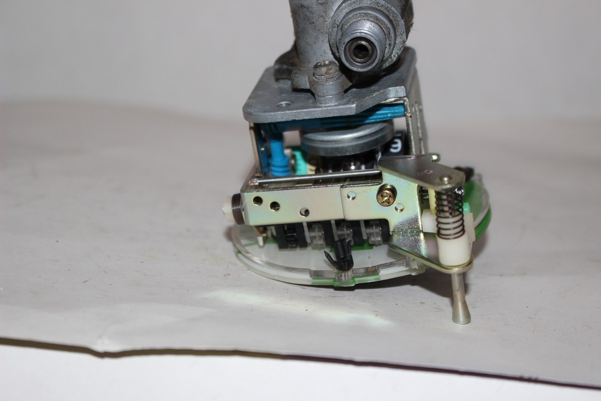 KAWASAKI NINJA ZX600 SPEEDOMETER KILOMETER GAUGE METER (KTGU102