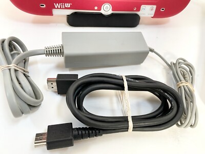 Nintendo Wii U 8GB White Gaming Console Gamepad WUP-001(02) W