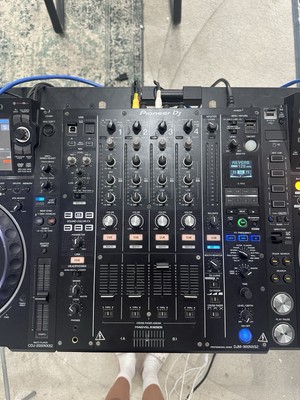pioneer dj cdj-2000 nxs2 set with djm-900-nxs2 | eBay