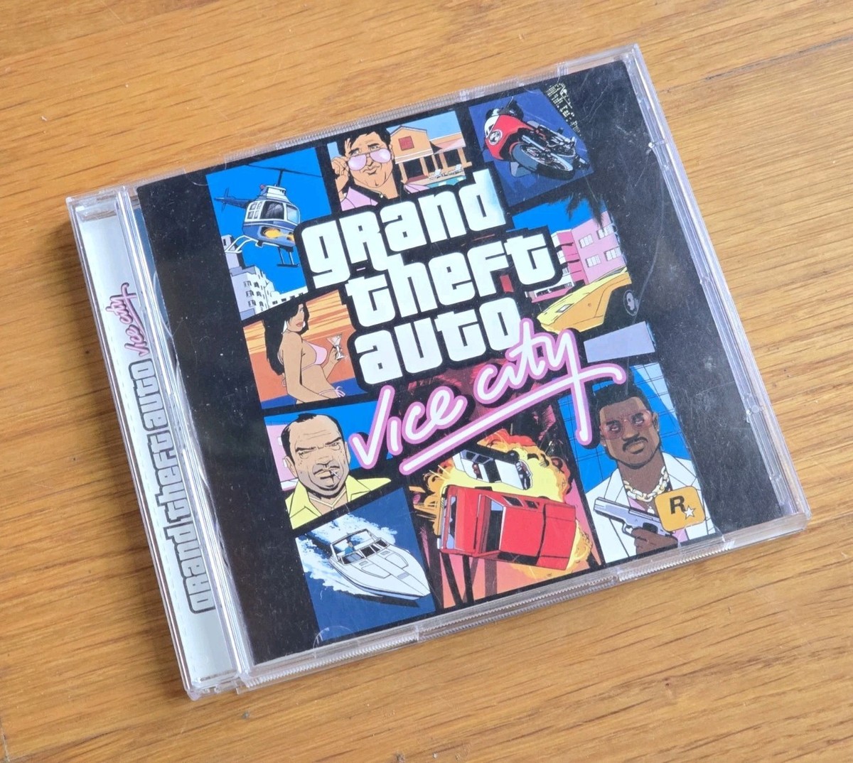Grand Theft Auto GTA Vice City - PC Game Rockstar Windows 98/2000