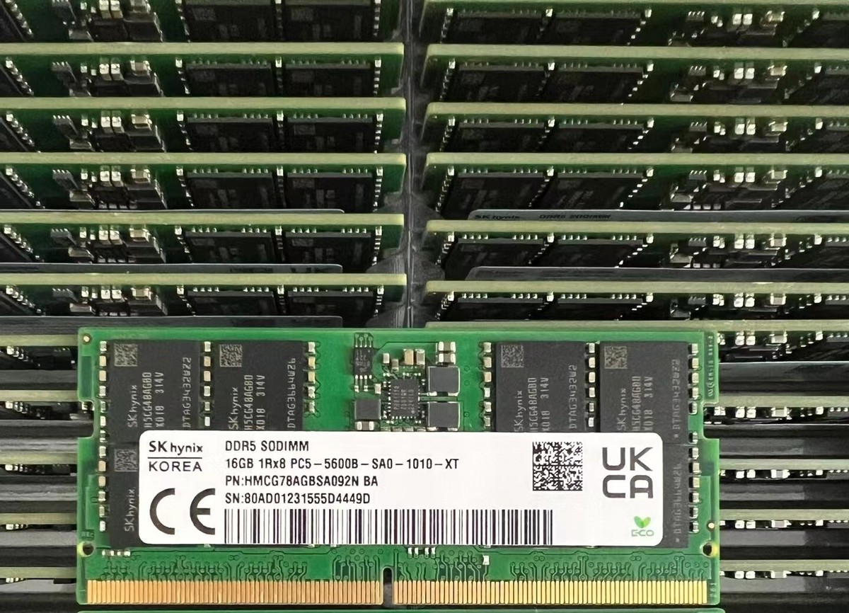 SK Hynix 16GB DDR5 5600 Laptop SODIMM RAM 1Rx8 PC5-5600B