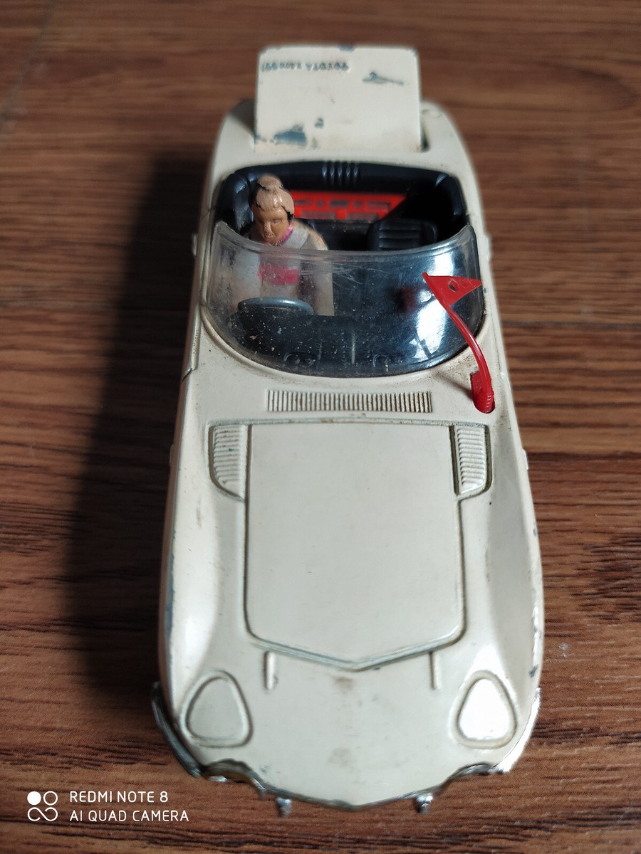 Rare old 007 JAMES BOND Toyota 2000 GT scale model car made in GT