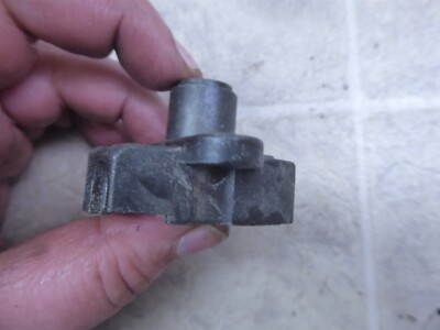 1996 Kawasaki ZX600 ZX6R Ninja K765-1) top clamp ignition switch