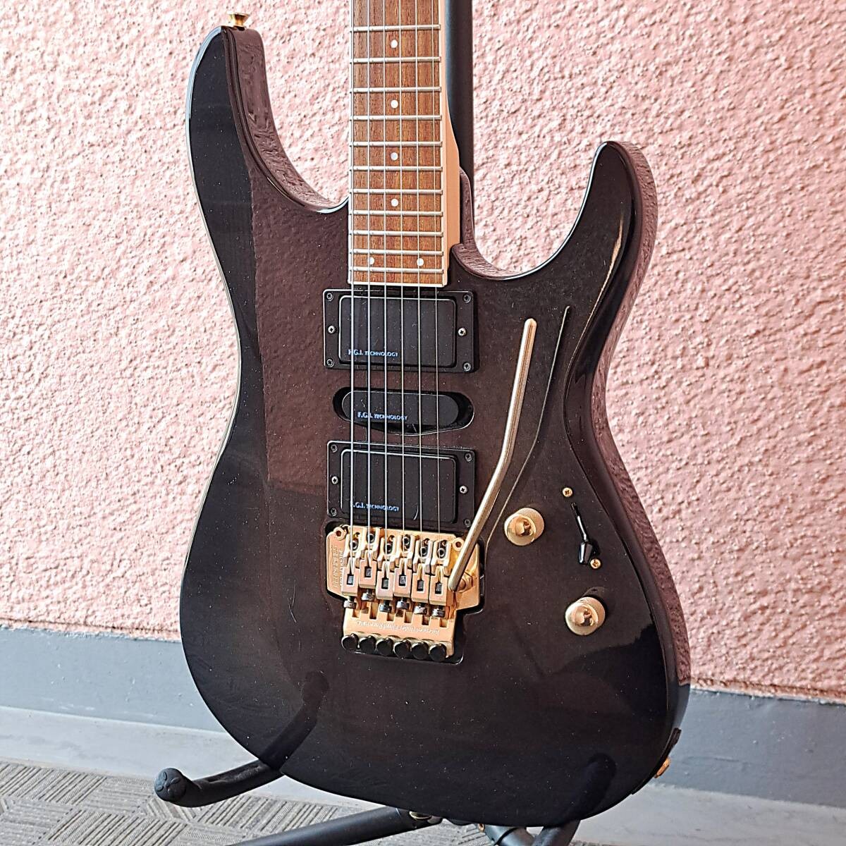 Electric Guitar Fernandes FR-75 FGI PRO Black Burst Operation