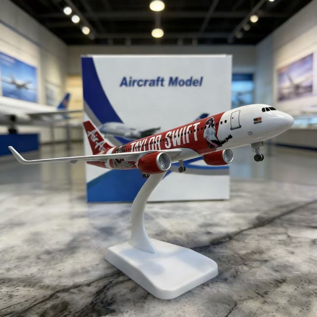 1:200-AirAsia Aircraft Model Taylor Swift's Red tour of Asia