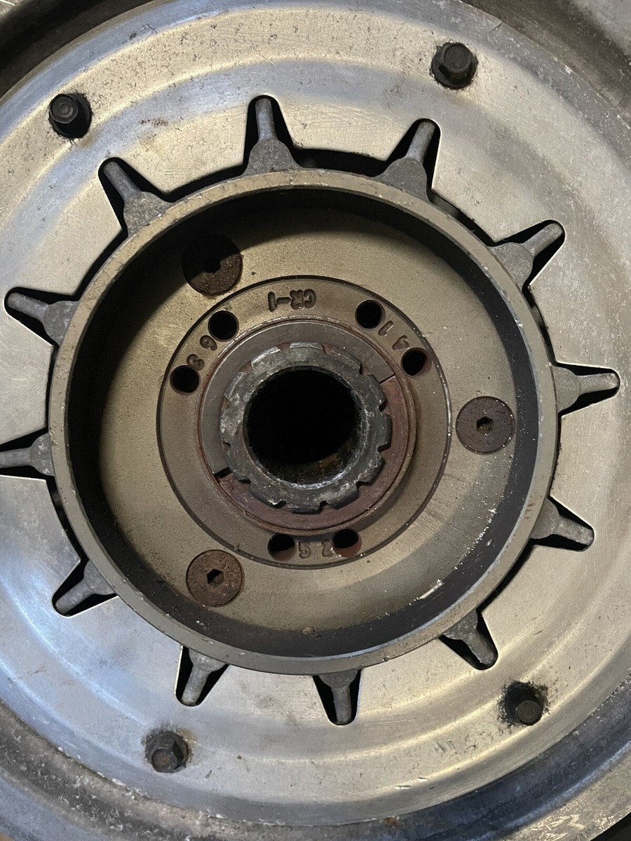 Ski-doo MXZ 800 Secondary Driven clutch REV CUDNEY 63-52-41 HELIX