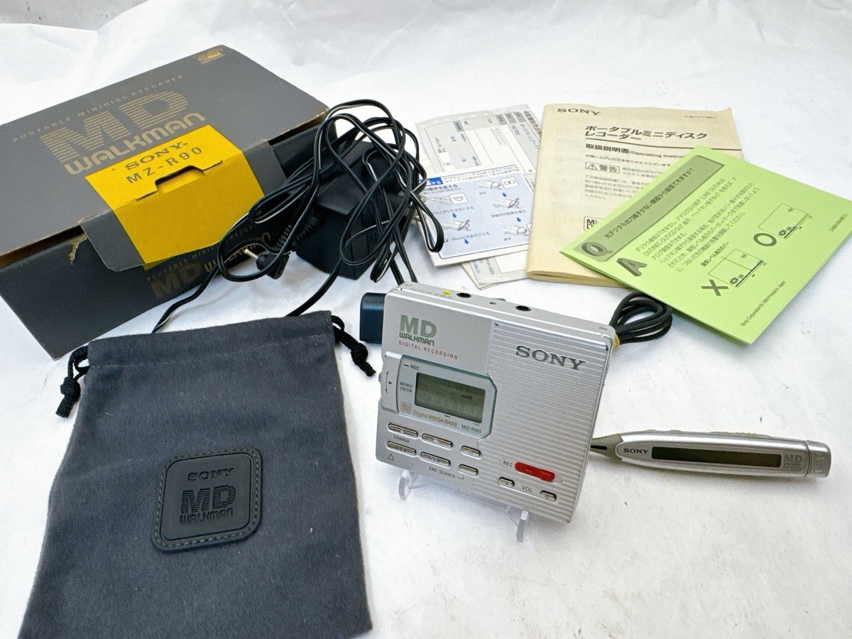 Sony MZ-R90 MD Walkman MiniDisc Recorder Player Silver w/ Box