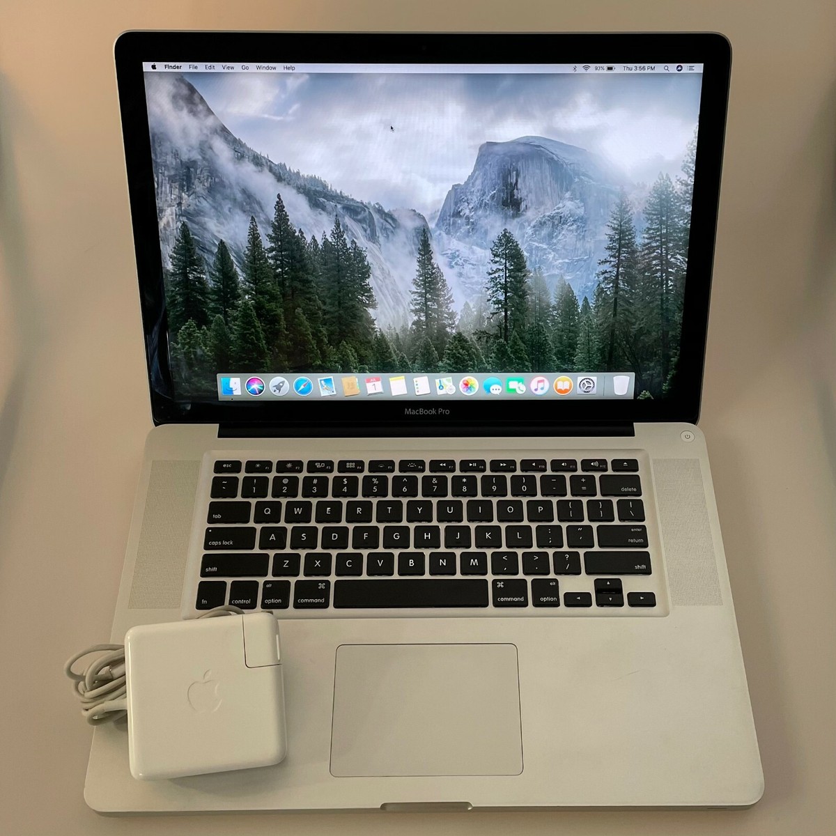 Apple MacBook Pro 15.4