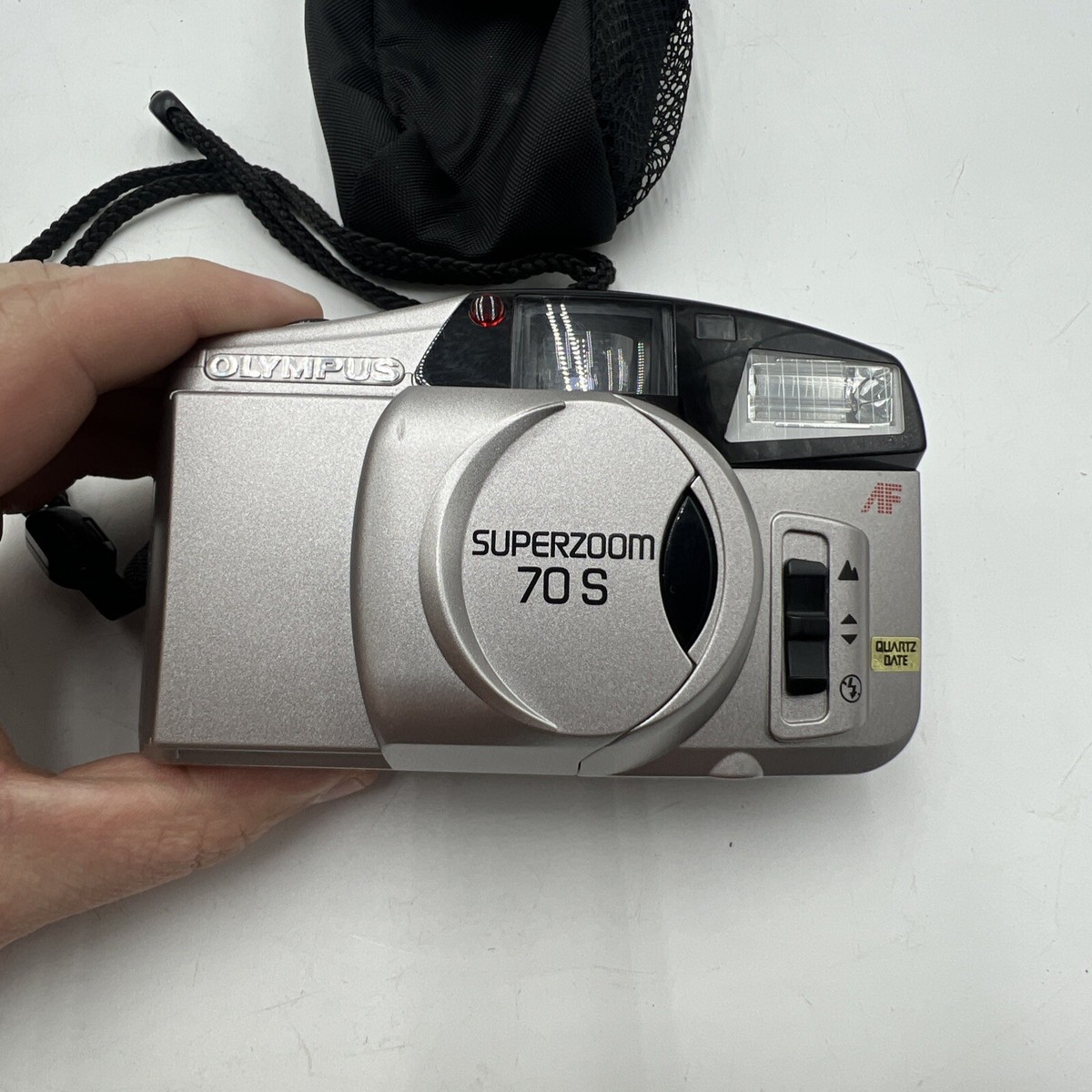 OLYMPUS SUPERZOOM 70S AF QUARTZ DATE 35MM FILM CAMERA W/ CASE