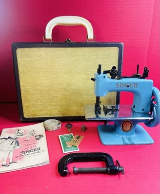 SINGER Child-sized Sewing Machine Collectible Sewing Machines for