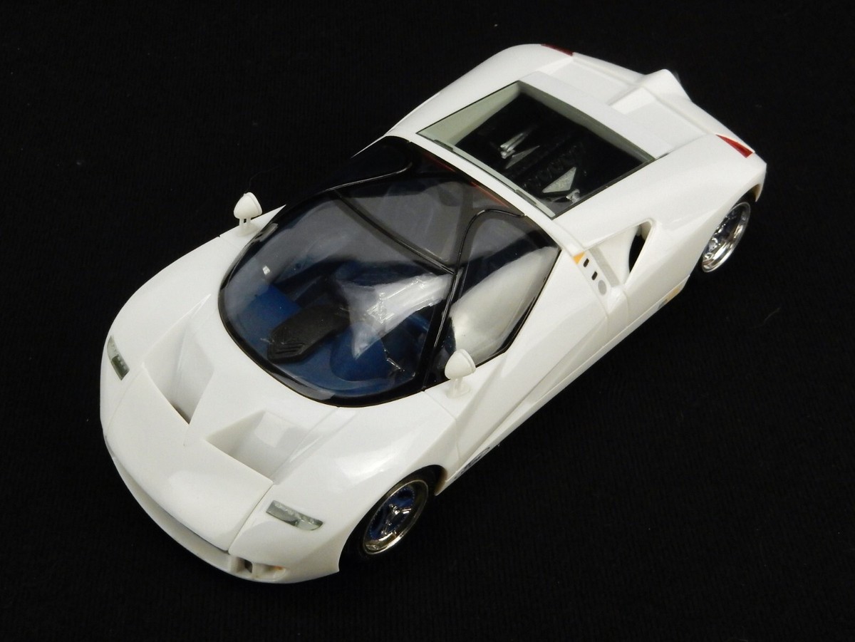 Ford GT90 Model Concept Car, V12 Quad Turbo, ERTL/AMT #8285, White