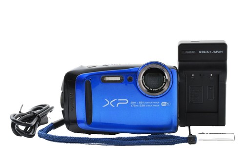 Fujifilm Fuji finepix 3D W1 hello kitty version digital camera