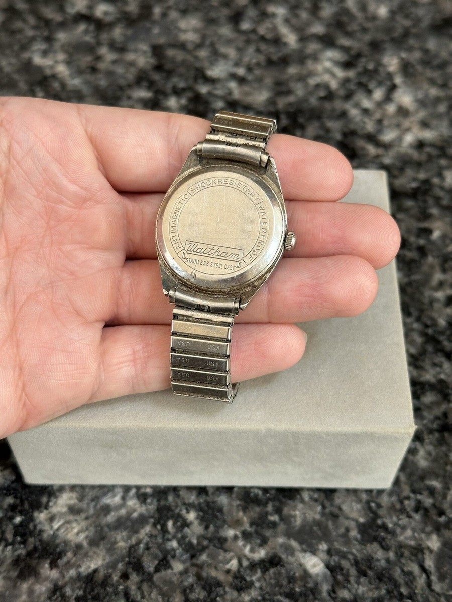 Vintage Waltham 17j Shock Resistant Mens Mechanical Swiss Watch