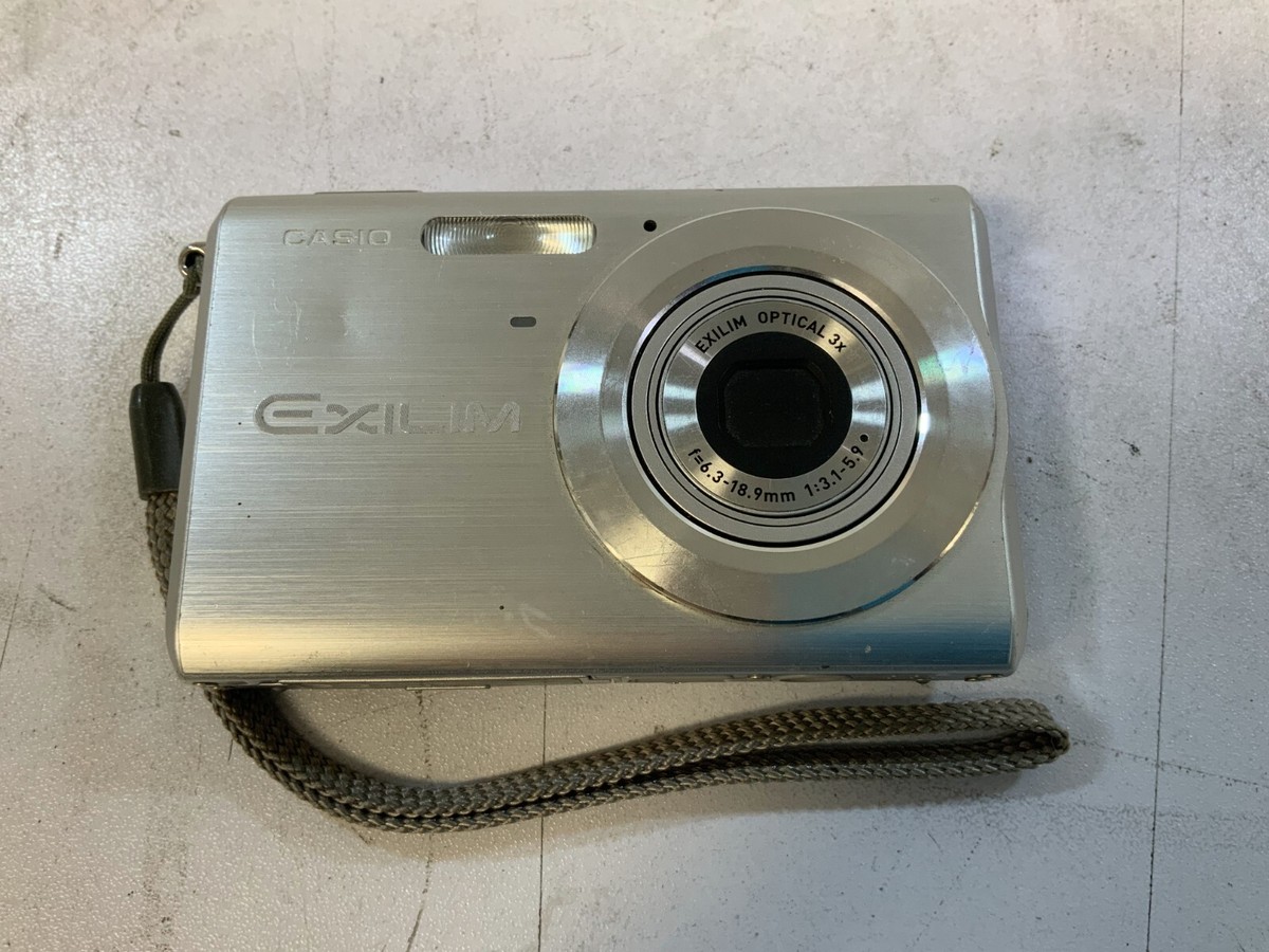 Casio Exilim EX-Z60 Digital Camera Silver 6.0 MP 2.5