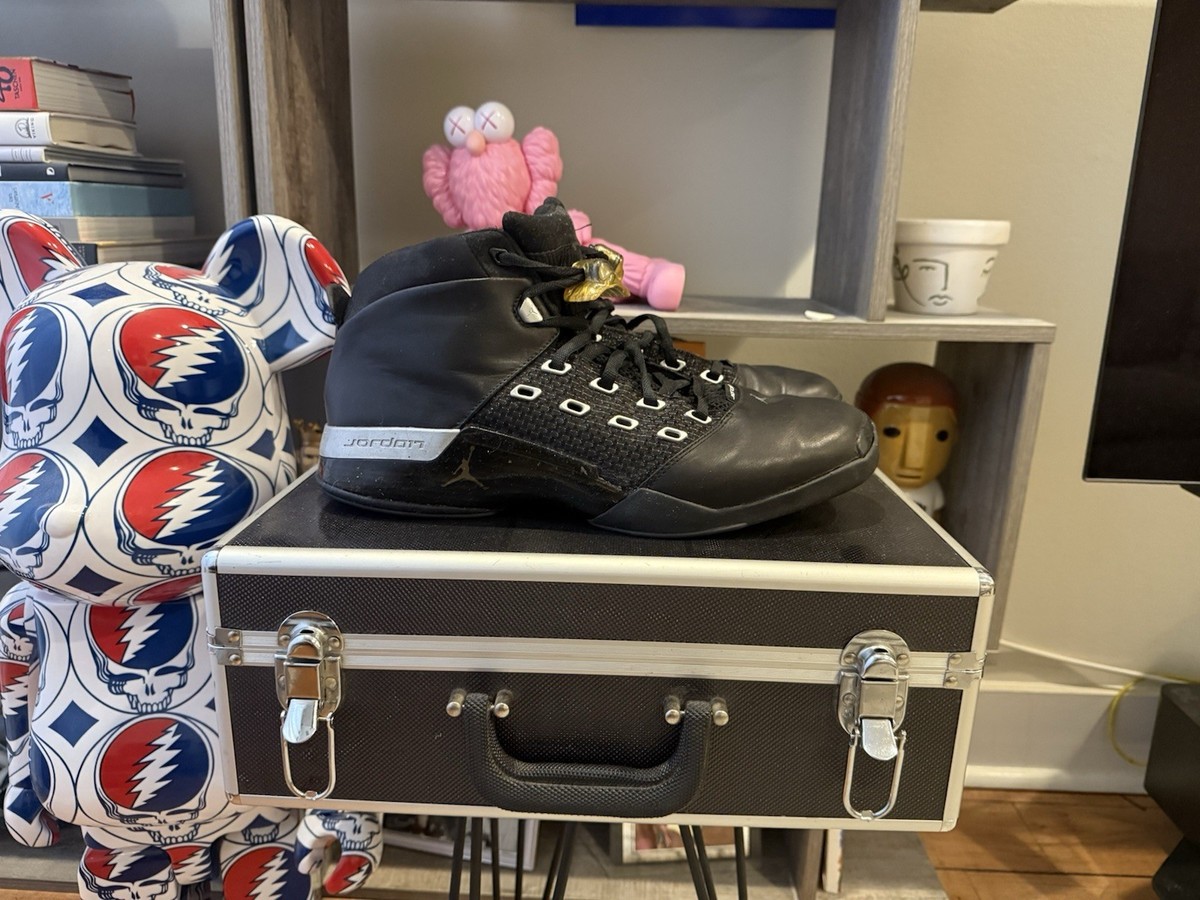 Nike Air Jordan 17 OG Black Metallic Silver Suitcase 302720 041 SZ