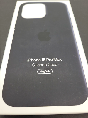 Genuine Apple iPhone 15 PRO MAX Silicone Case MagSafe Midnight