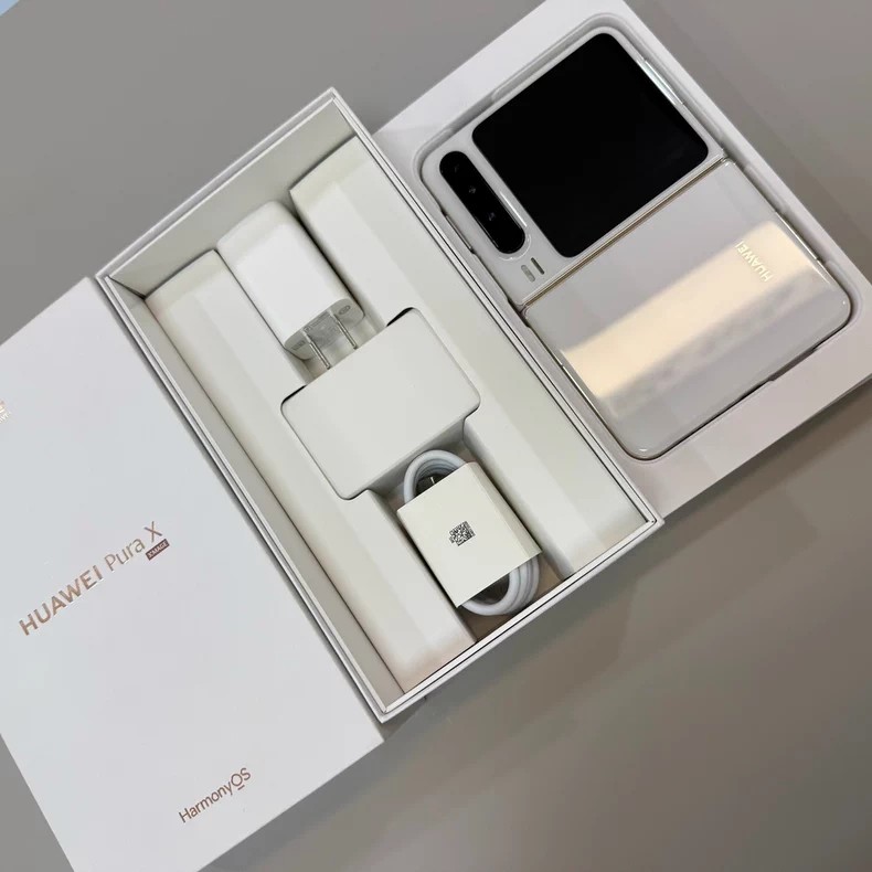 Huawei Pura X 6.3'' 50MP 512GB 1TB HarmonyOS Folding screen phone