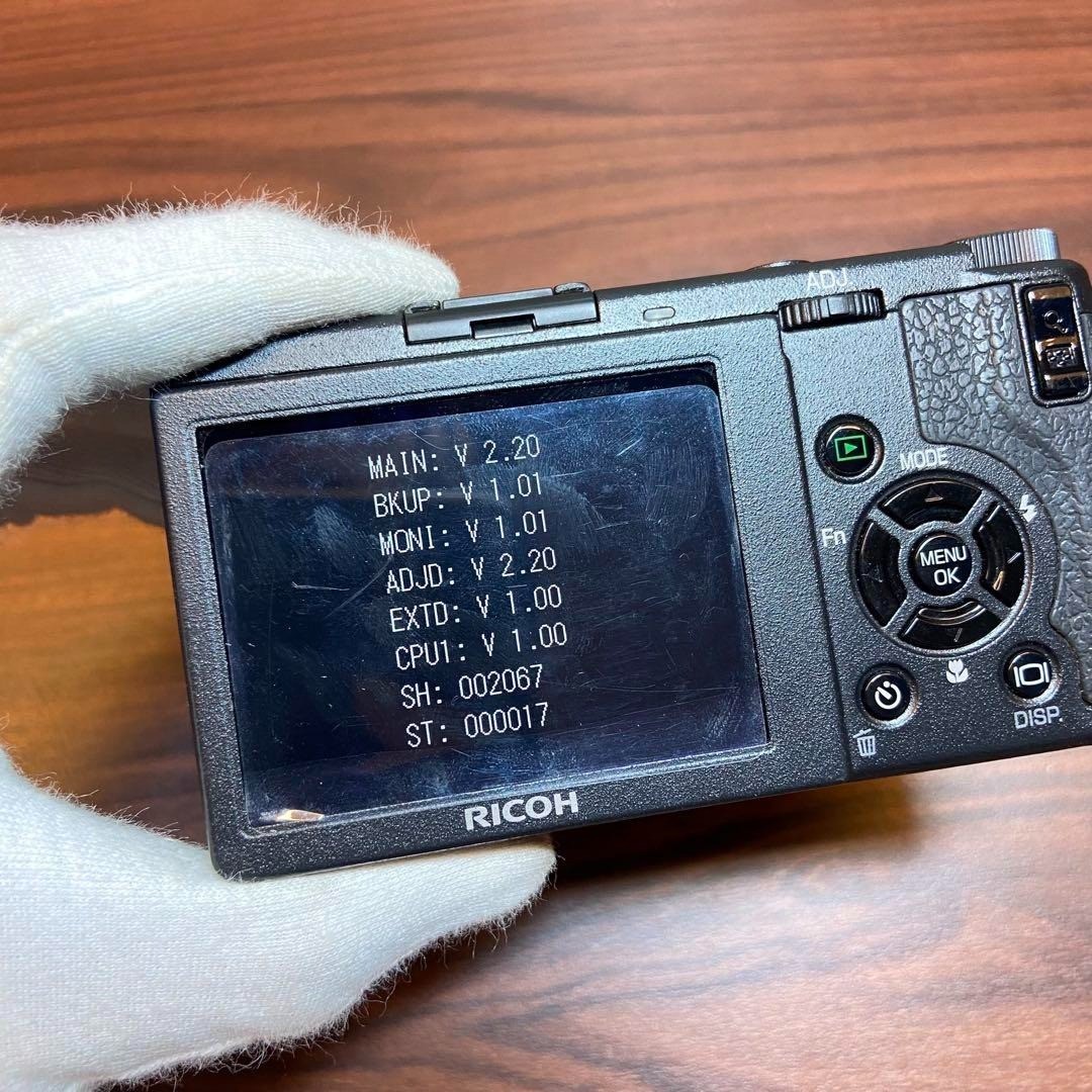 Ricoh GR Digital II 10.1MP CCD Sensor Compact Digital Camera Black