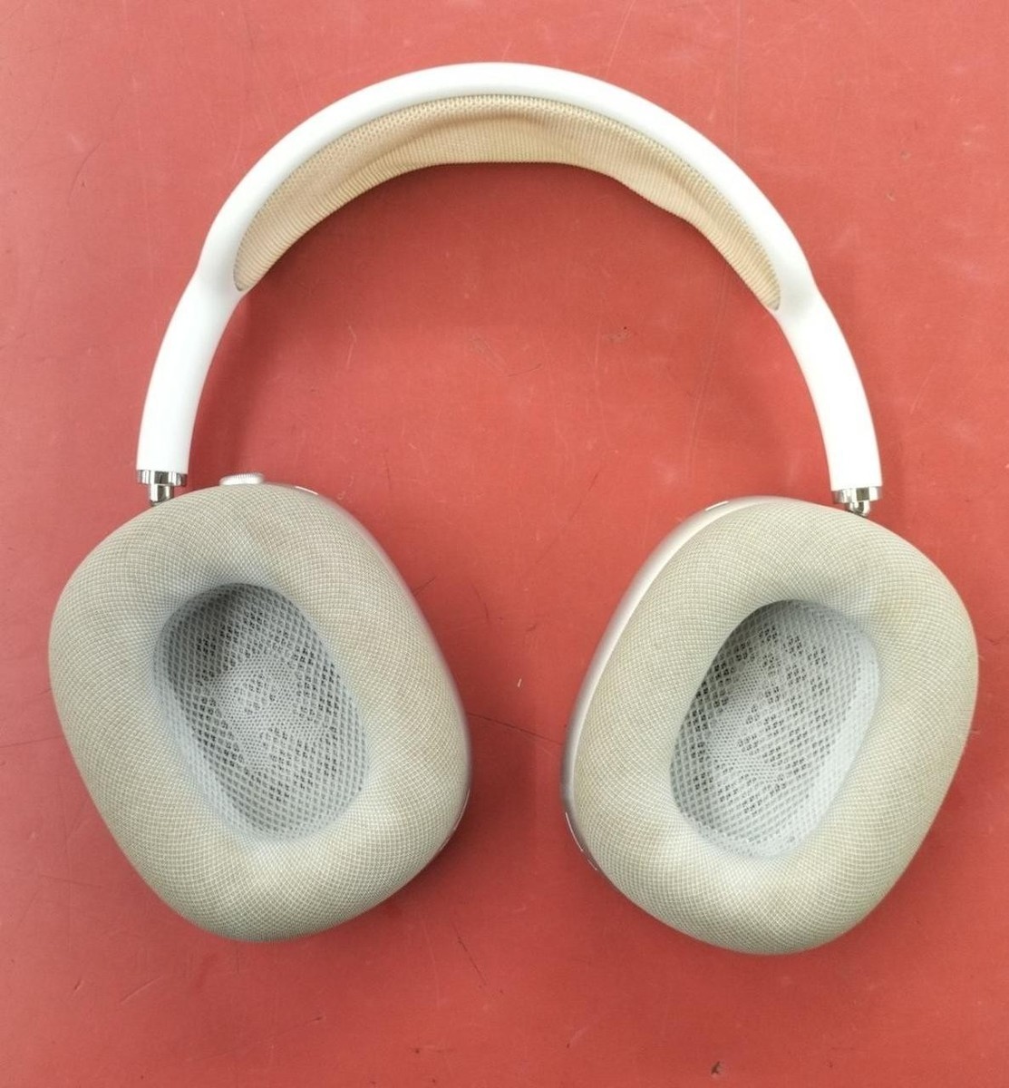 Apple AirPods Max A2096 Wireless Over-Ear Headphones Silver No Box