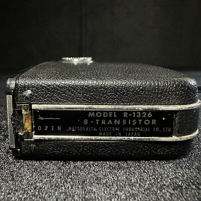 VINTAGE PANASONIC 8 TRANSISTOR AM RADIO MODEL R-1326, In Working