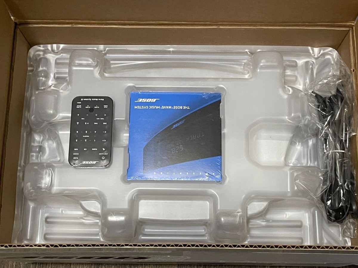 Bose Wave Music Sound System IV Audio CD Player FM AM Radio